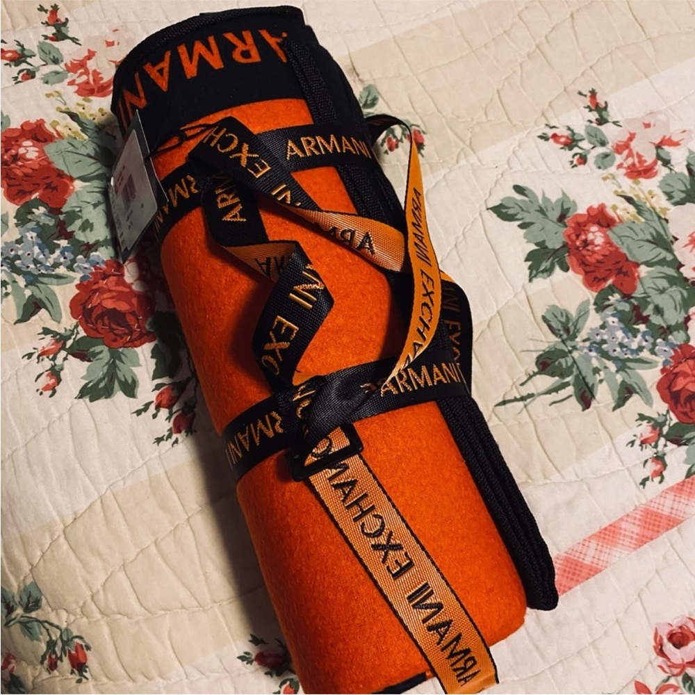 Armani Exchange 52"×60" Large Waterproof Picnic Blanket NEW